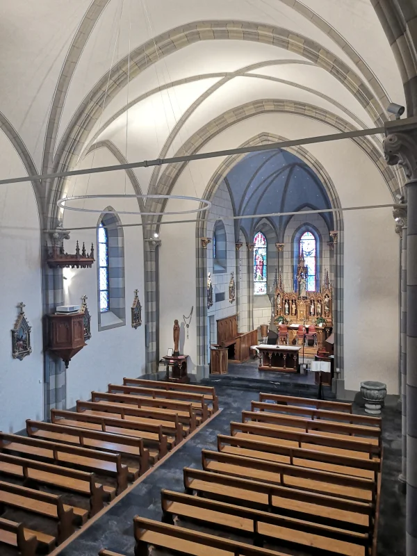 Mur et Vue intérieure du projet Rénovation de l&#039;Église de Muraz, Muraz (VS)